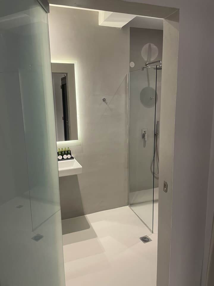 CAVO PISO LIVADI