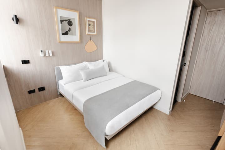 Nakúa Stay + Work