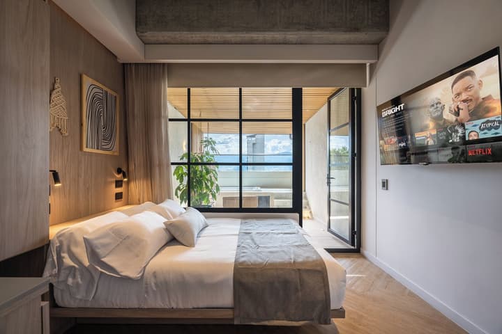 Nakúa Stay + Work
