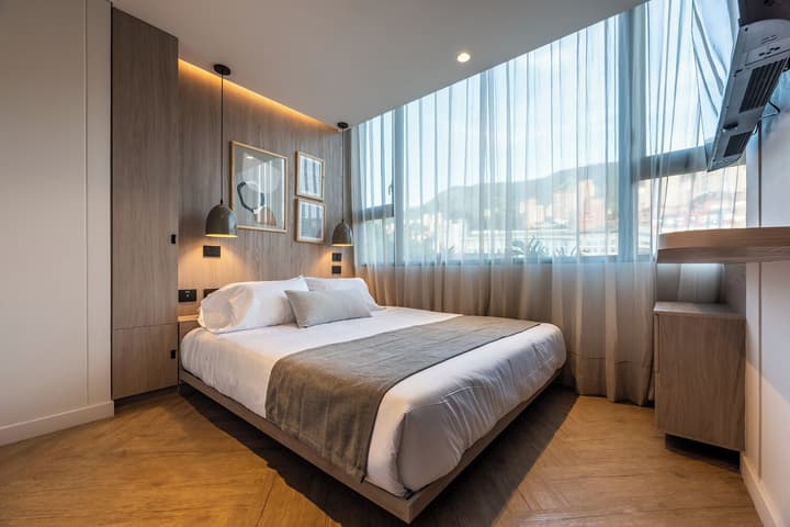 Nakúa Stay + Work
