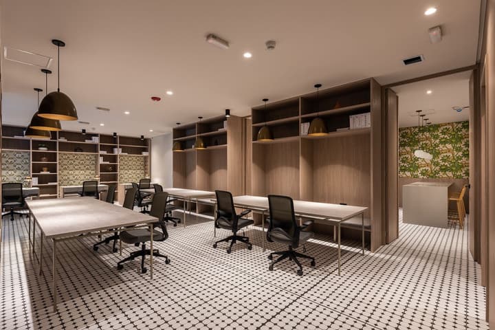 Nakúa Stay + Work