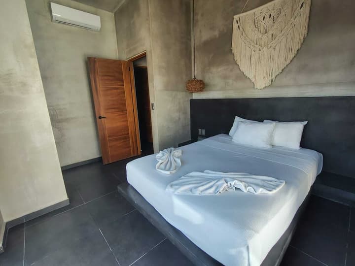 Live Coco Suites