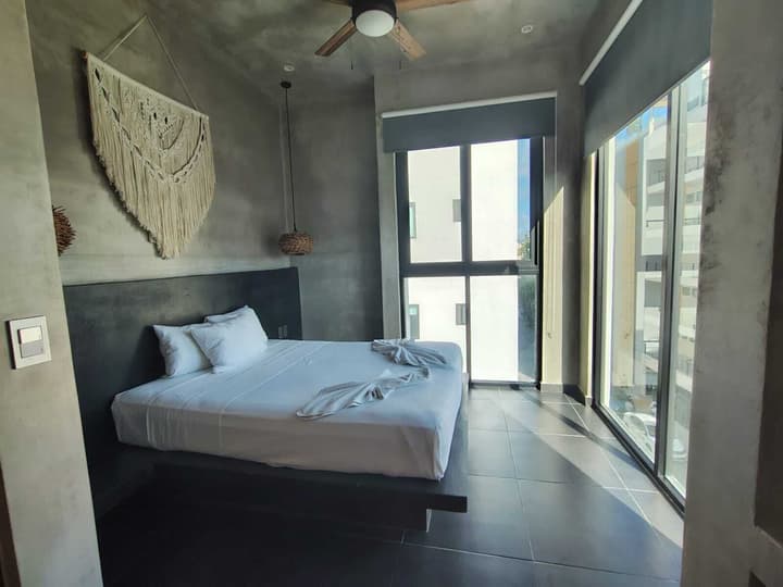Live Coco Suites
