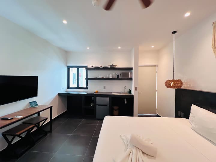 Live Coco Suites