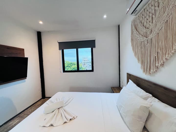 Live Coco Suites