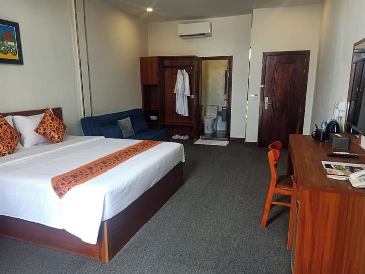Nimith Hotel & Restaurant