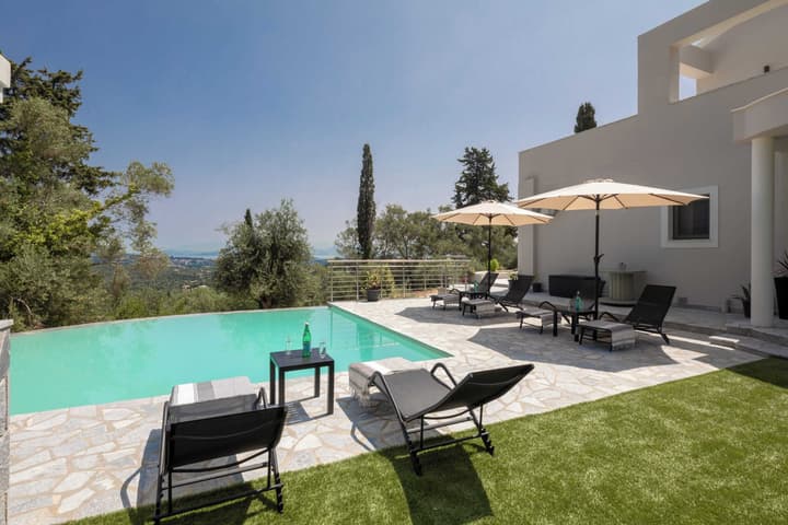 Villa Tolena by Marilena Pagkrati