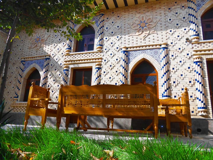 Colibri Traditional Hotel