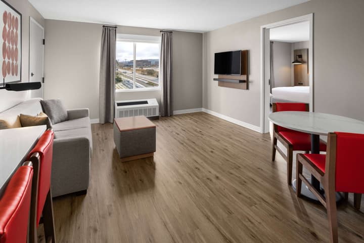 Hawthorn Extended Stay by Wyndham Williston/Burlington