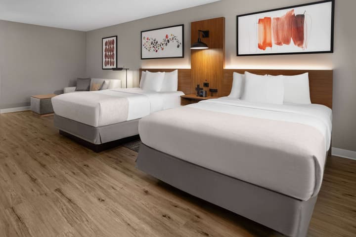 Hawthorn Extended Stay by Wyndham Williston/Burlington