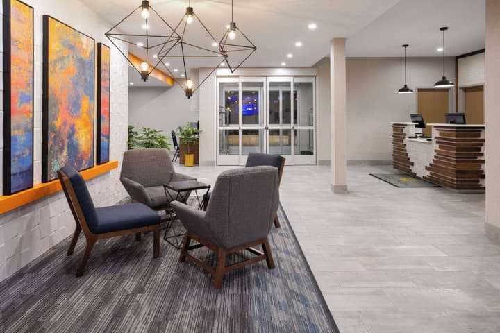 Hawthorn Extended Stay by Wyndham Williston/Burlington