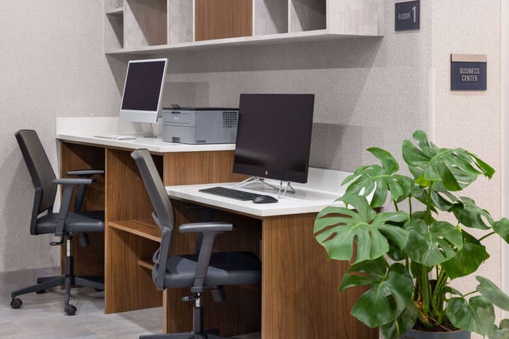 Hawthorn Extended Stay by Wyndham Williston/Burlington