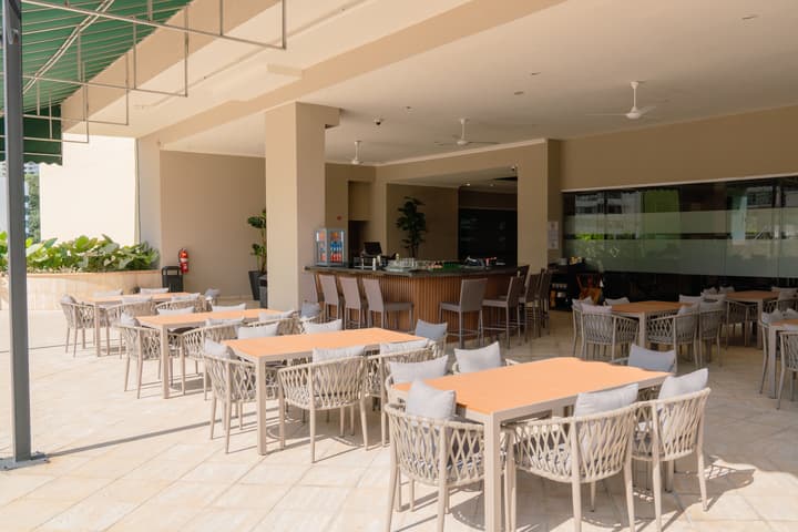 Waymore Hotel Spa & Casino