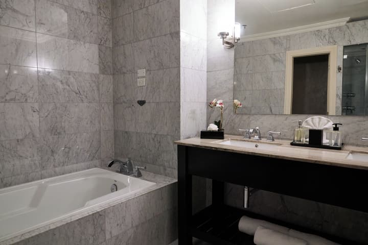Waymore Hotel Spa & Casino