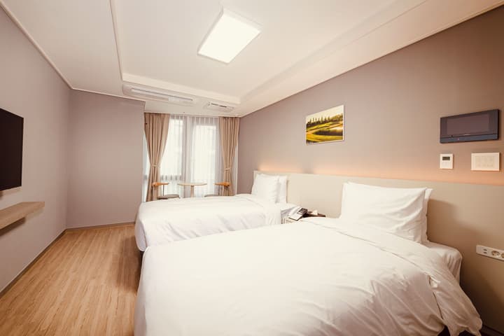 Sollago Myeongdong Hotel & Residence
