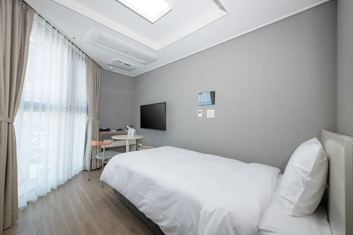 Sollago Myeongdong Hotel & Residence
