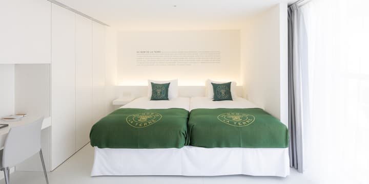 CUVEE J2 HOTEL OSAKA by Onko Chishin