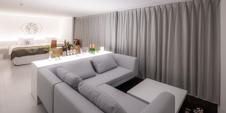 CUVEE J2 HOTEL OSAKA by Onko Chishin