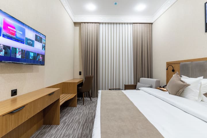 Mirzo Hotel
