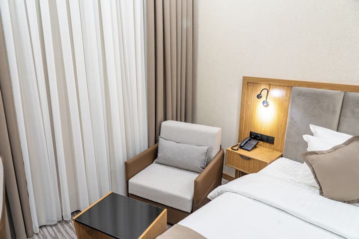 Mirzo Hotel