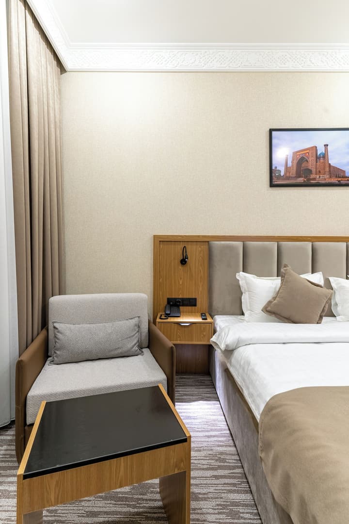 Mirzo Hotel