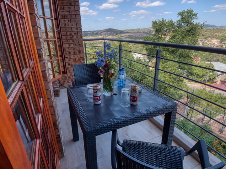 Tembo Guest Lodge