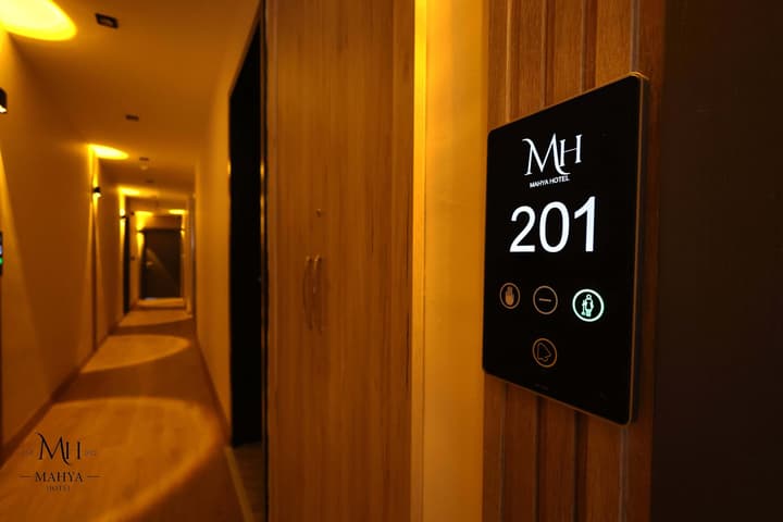 Mahya Hotel