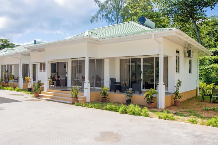 Macmillan's Holiday Villas