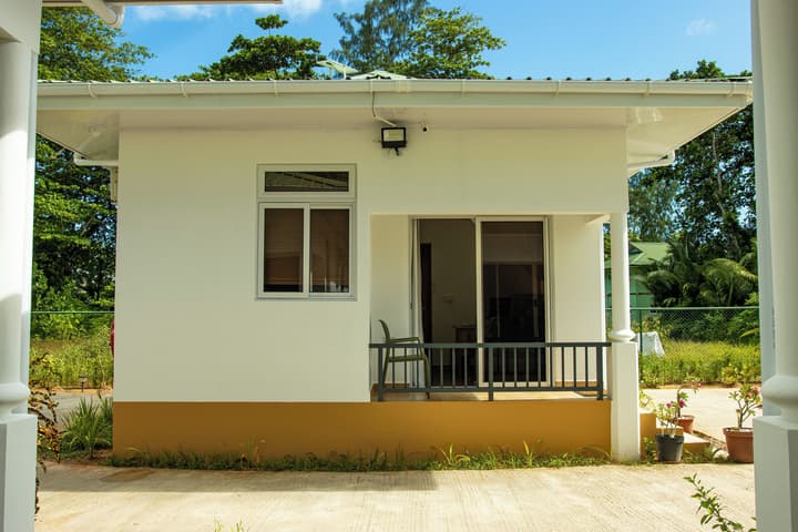 Macmillan's Holiday Villas