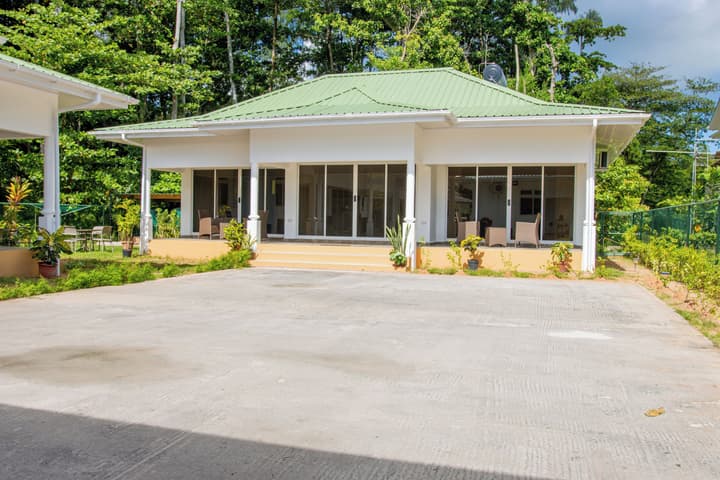 Macmillan's Holiday Villas