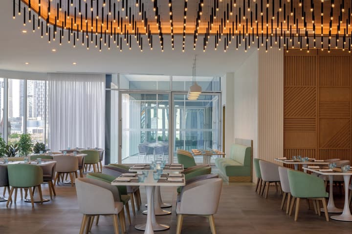 Holiday Inn Dubai Business Bay by IHG