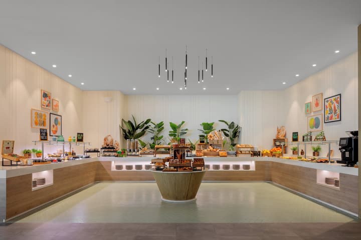 Holiday Inn Dubai Business Bay by IHG