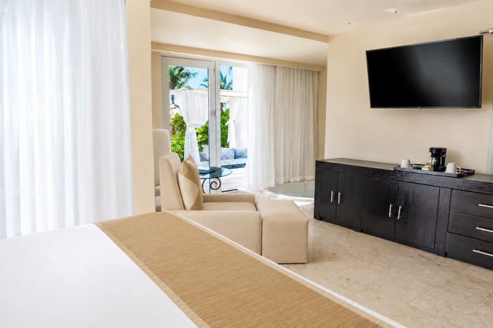 The Sens Riviera By Oasis