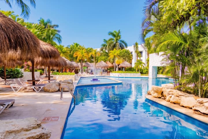 The Sens Riviera By Oasis