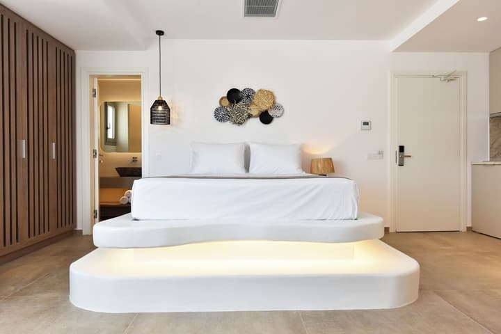 Anais Milos Suites