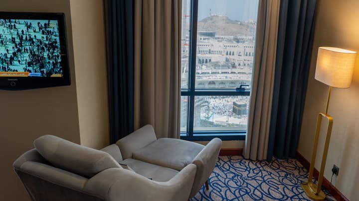Al Safwah Hotel Tower 1