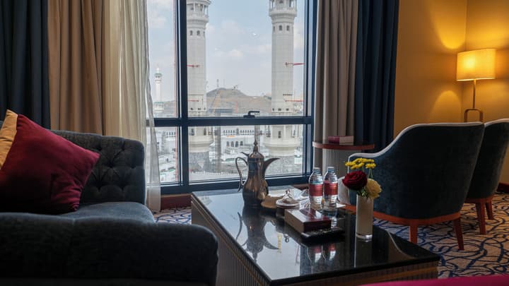 Al Safwah Hotel Tower 1