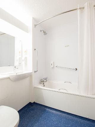Travelodge Manchester Birch M62 Eastbound