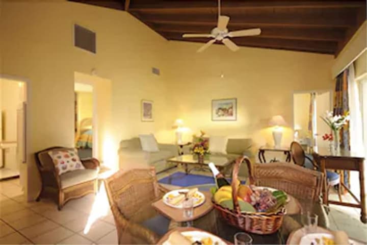 Bay View Suites Paradise Island