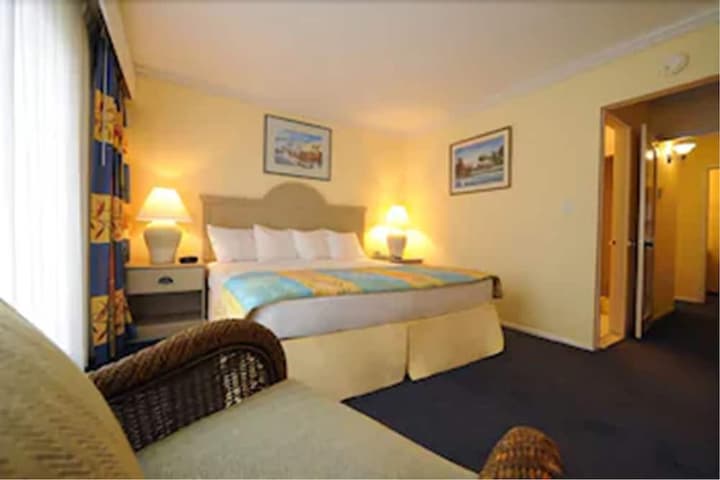 Bay View Suites Paradise Island