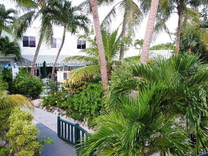 Bay View Suites Paradise Island