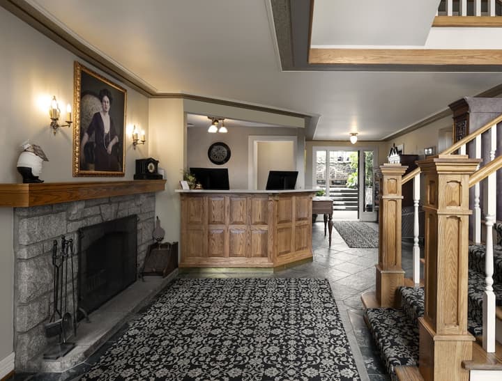 Abigail's Hotel