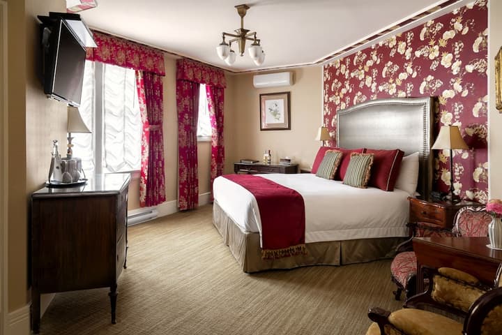 Abigail's Hotel