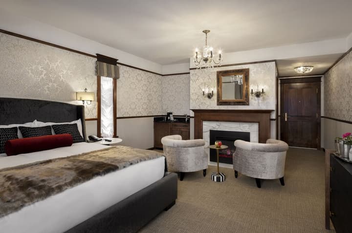 Abigail's Hotel