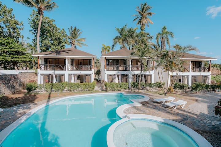 Condo Hotel Playa Las Ballenas