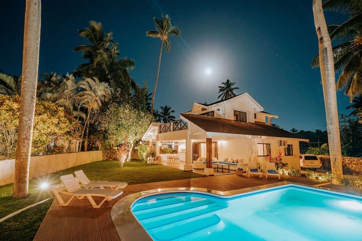 Condo Hotel Playa Las Ballenas