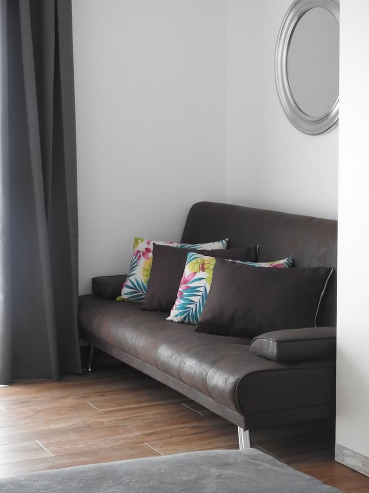 Sandra Rooms