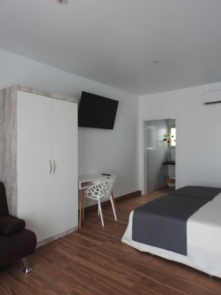 Sandra Rooms