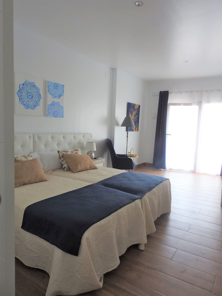Sandra Rooms