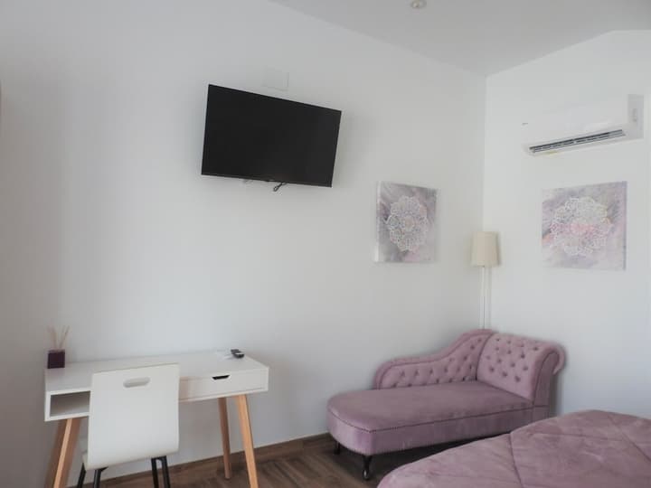 Sandra Rooms
